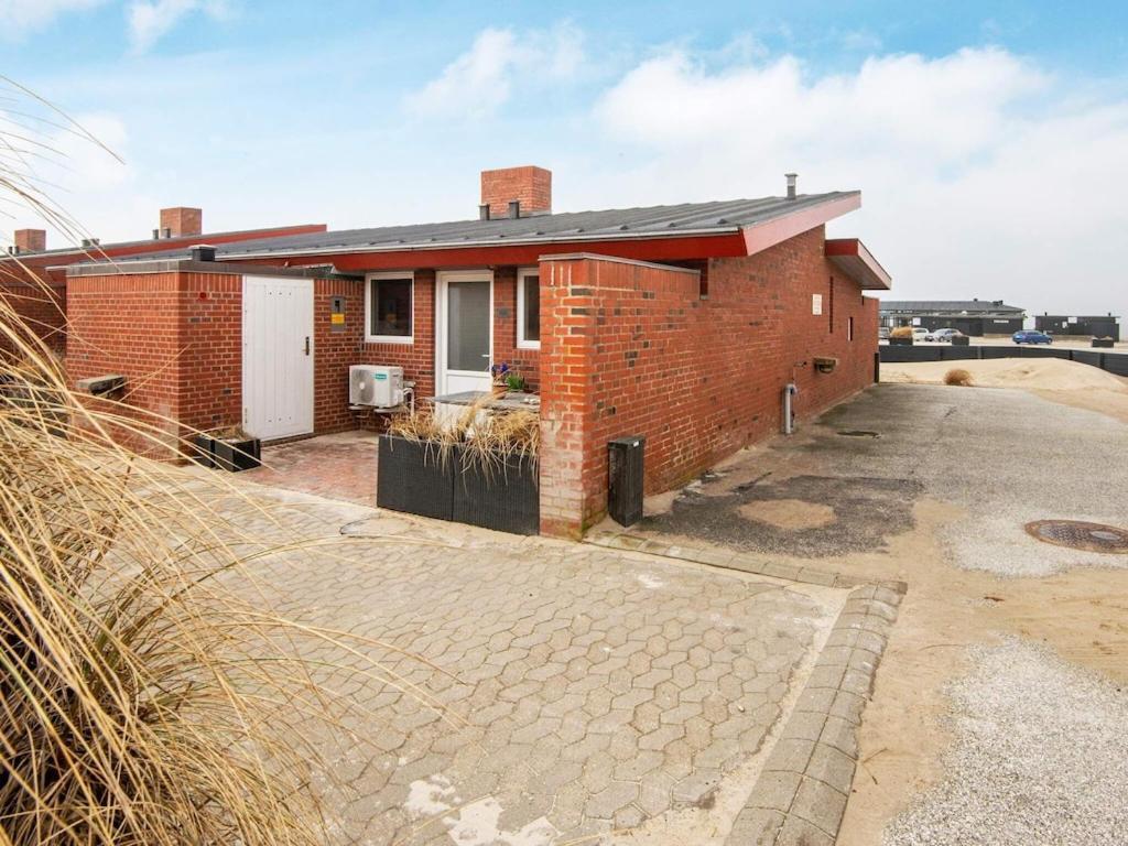 5 Person Holiday Home In Henne Henne Strand Esterno foto