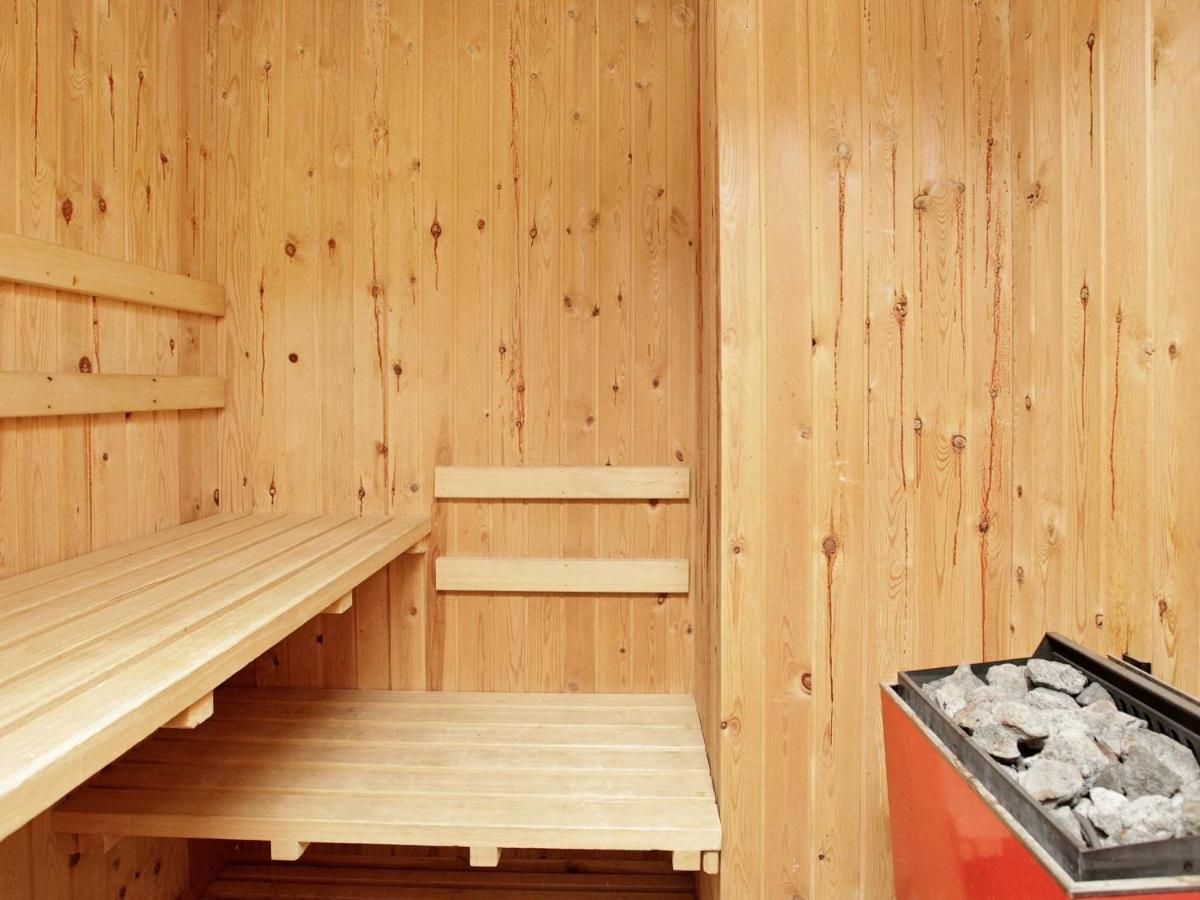 5 Person Holiday Home In Henne Henne Strand Esterno foto